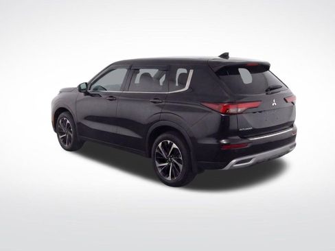 Used 2022 Mitsubishi Outlander ES image 4