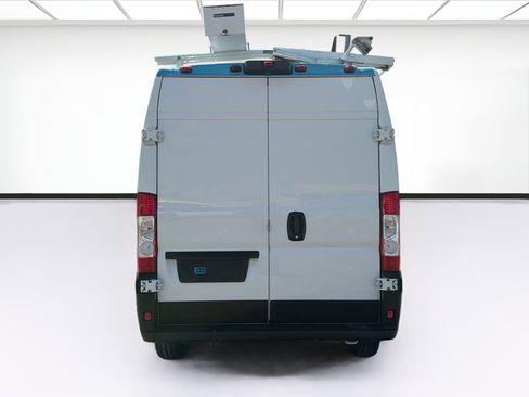 Used 2023 RAM ProMaster 2500 FWD image 5