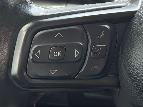 Used 2023 Jeep Gladiator Sport AWD/4WD image 18