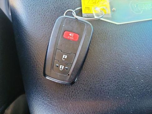 Certified 2022 Toyota 4Runner SR5 image 37