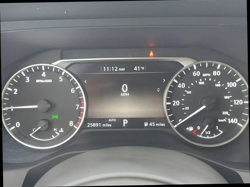 Used 2023 Nissan Pathfinder S image 25