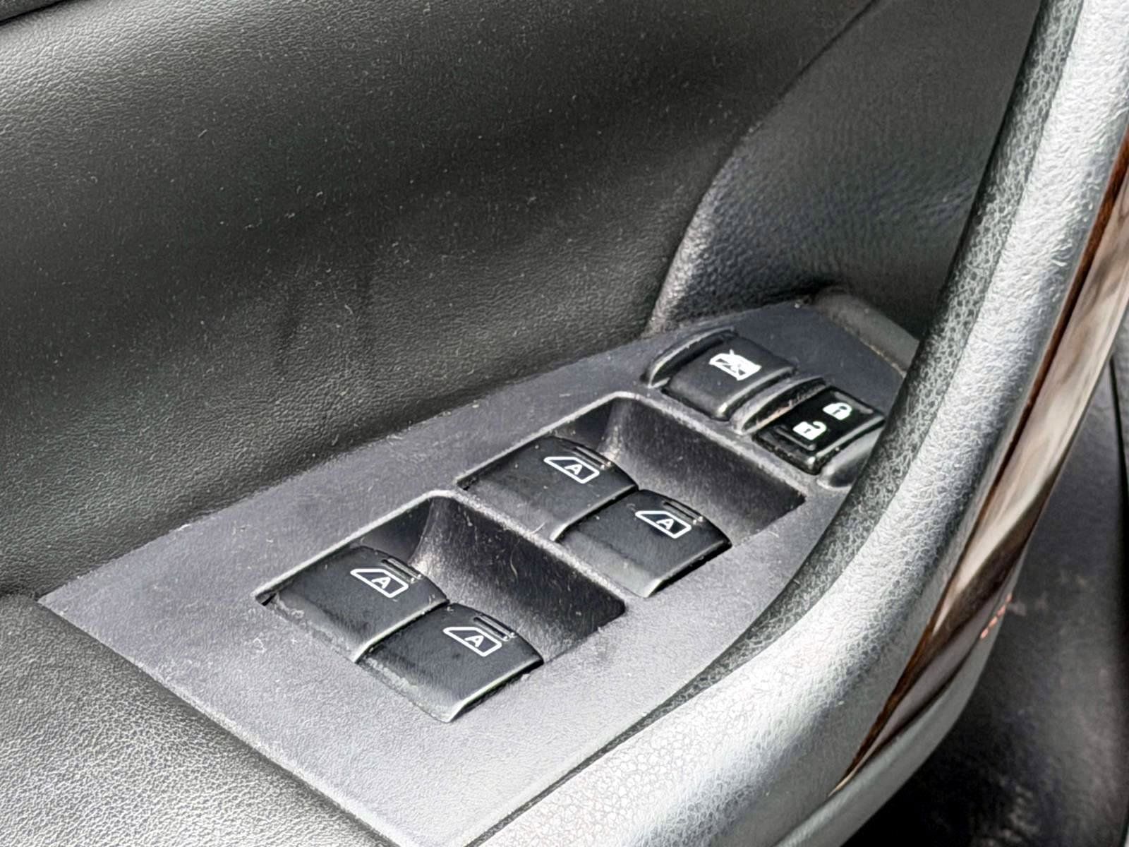 Used 2010 Nissan Maxima 3.5 SV w/ Premium Pkg FWD image 15