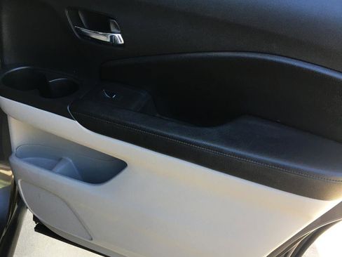 Used 2017 Honda Pilot Elite image 18