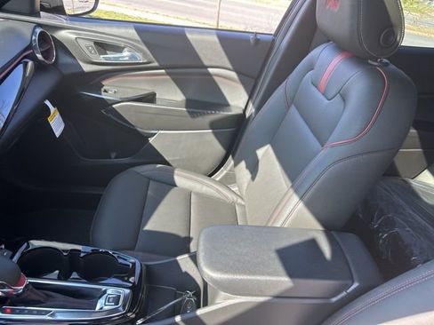New 2026 Chevrolet Trax RS w/ Sunroof Package image 10