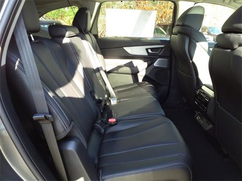 Used 2025 Acura MDX w/ Technology Package image 7