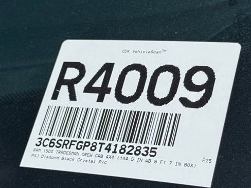 New 2026 RAM 1500 Express AWD/4WD image 32
