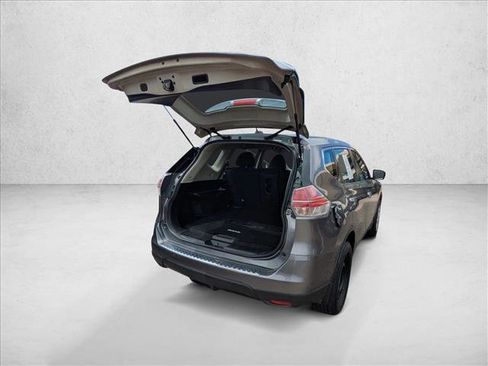 Used 2015 Nissan Rogue S AWD/4WD image 23