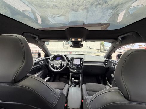 Used 2023 Volvo C40 P8 Recharge Plus w/ Protection Package Premier AWD/4WD image 16