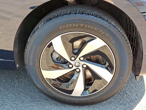 Used 2025 Jaguar F-PACE R-Dynamic S image 12