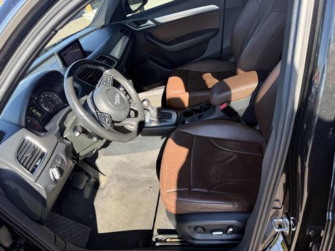 Used 2016 Audi Q3 2.0T Premium Plus w/ Technology Package image 19