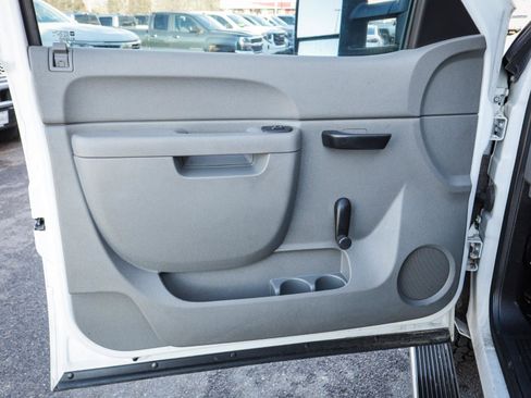 Used 2014 Chevrolet Silverado 2500 W/T image 15