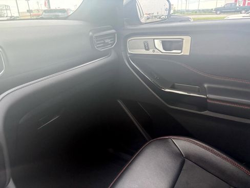 Used 2023 Ford Explorer ST-Line w/ Class IV Trailer Tow Package image 24