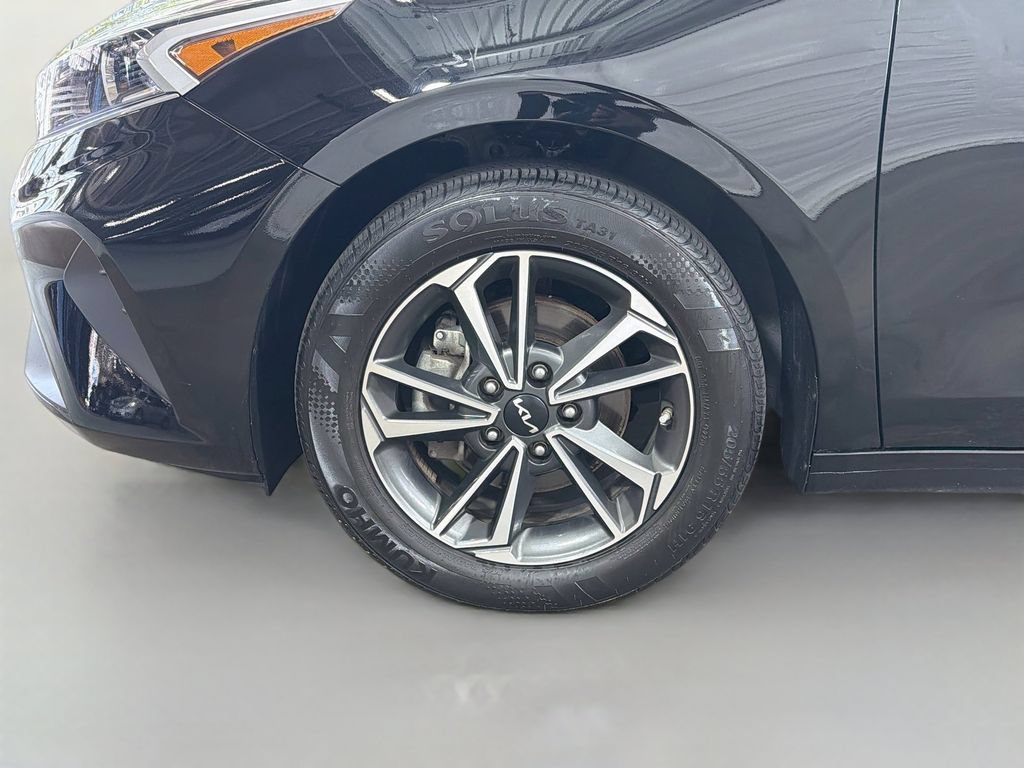 Used 2023 Kia Forte LXS FWD image 29