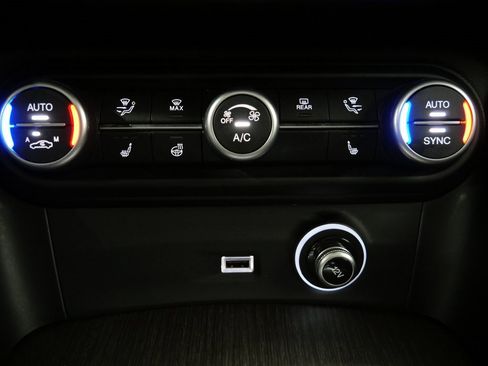 Used 2022 Alfa Romeo Stelvio Ti image 20