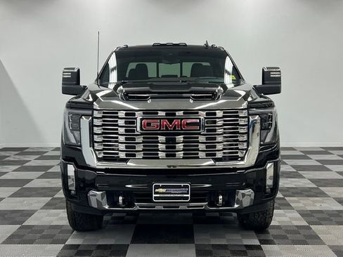 Used 2026 GMC Sierra 2500 Denali w/ Denali Reserve Package AWD/4WD image 5