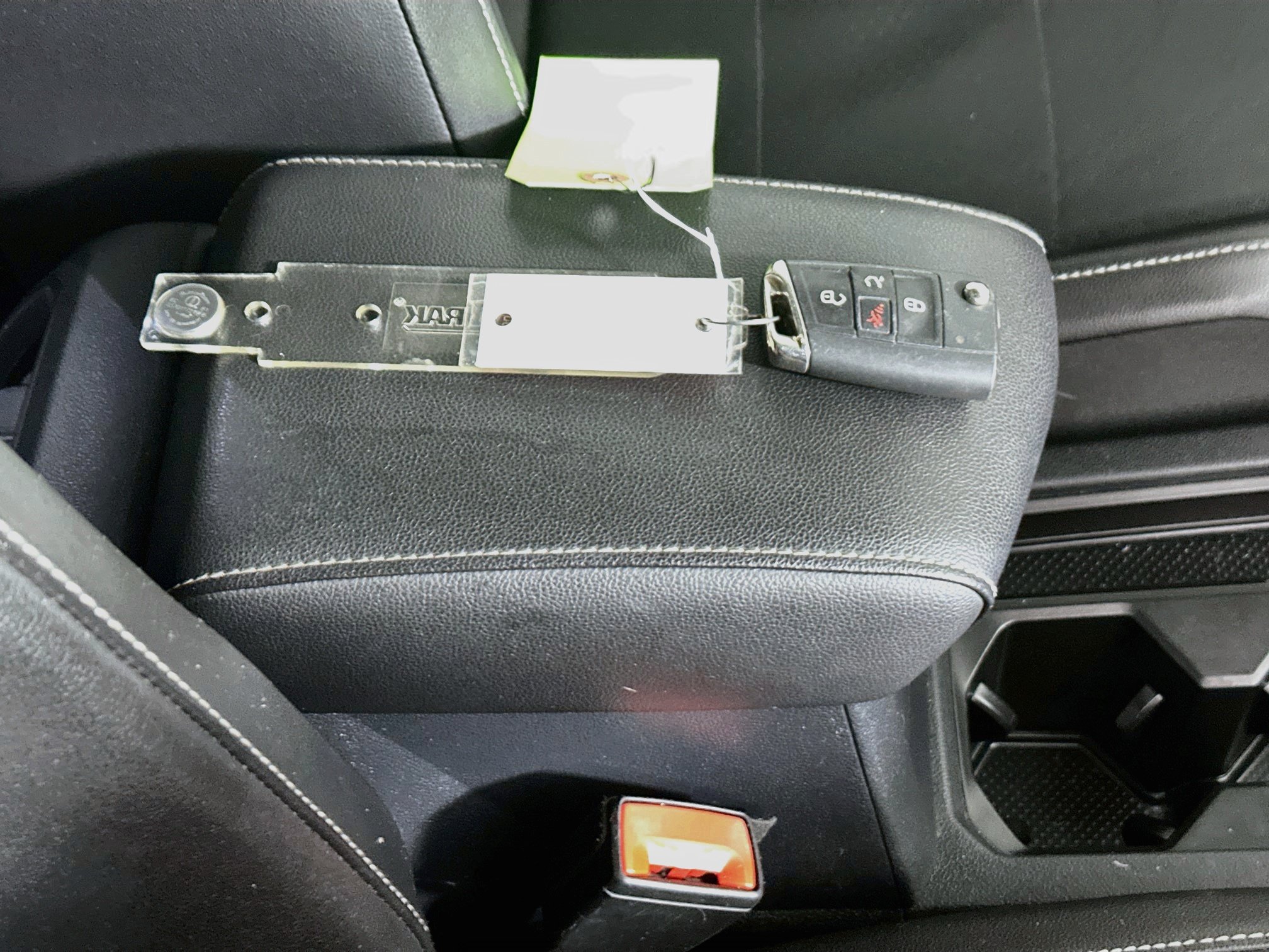 Used 2021 Volkswagen Tiguan SE w/ Panoramic Sunroof Package FWD image 33