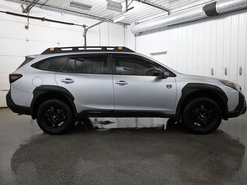 Used 2022 Subaru Outback Wilderness image 35