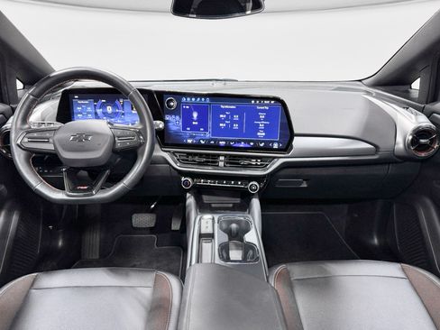 Used 2025 Chevrolet Equinox EV RS AWD/4WD image 16
