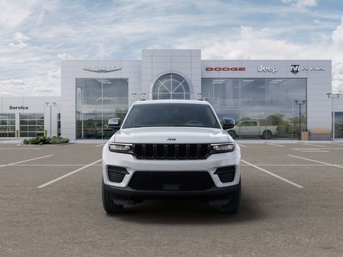 New 2025 Jeep Grand Cherokee Altitude AWD/4WD image 7