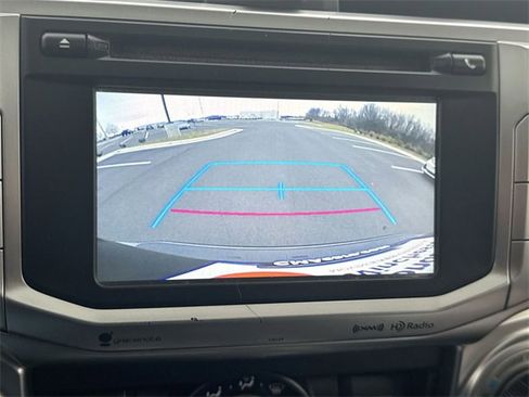 Used 2018 Toyota 4Runner SR5 Premium image 36