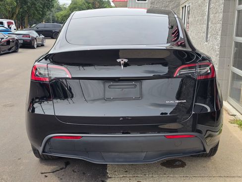 Used 2025 Tesla Model Y Long Range AWD/4WD image 6