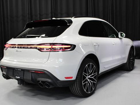 Used 2025 Porsche Macan image 7