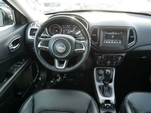 Used 2019 Jeep Compass Latitude w/ Popular Equipment Group image 12