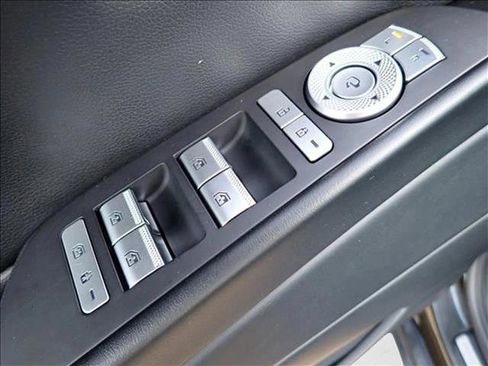 Used 2023 Genesis G80 2.5T image 12