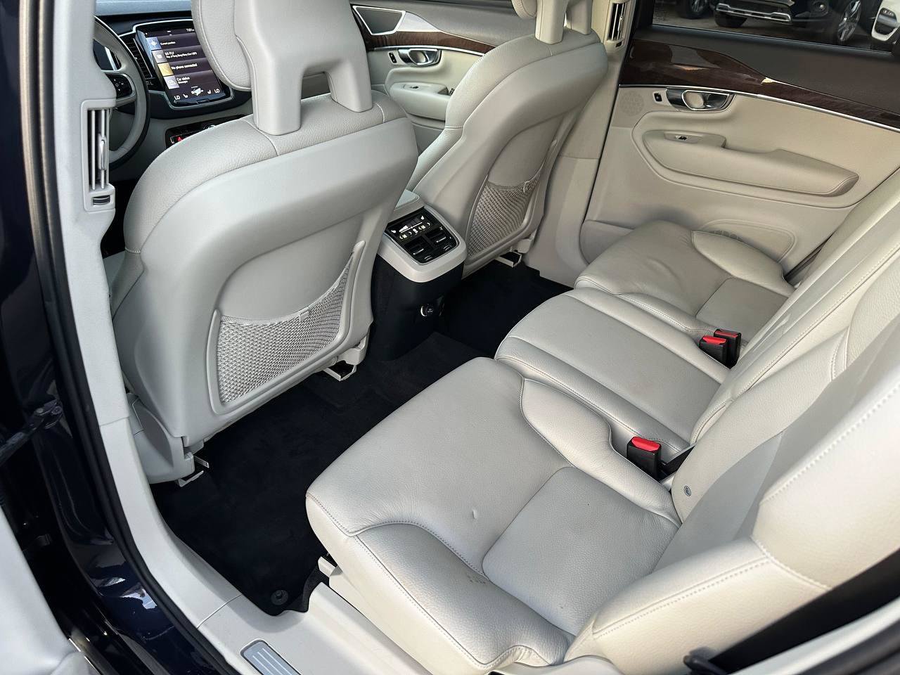 Used 2016 Volvo XC90 T6 Momentum w/ Protection Package Plus AWD/4WD image 29