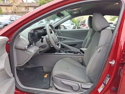 Certified 2024 Hyundai Elantra SEL image 11