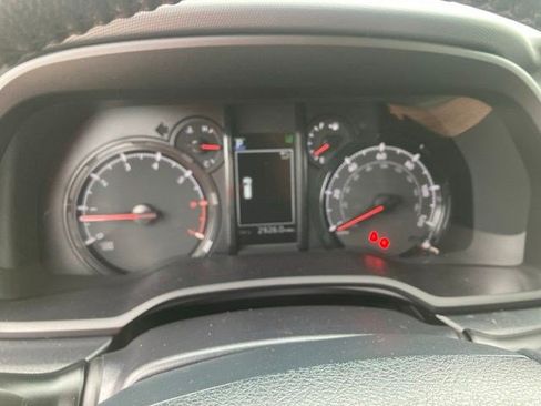 Used 2022 Toyota 4Runner SR5 Premium AWD/4WD image 18