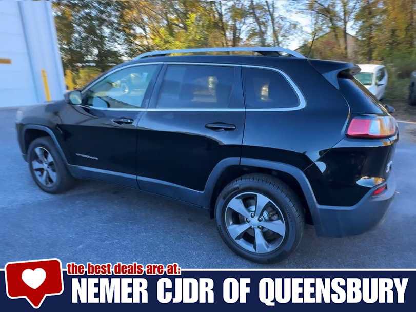 Used 2019 Jeep Cherokee Limited AWD/4WD image 6