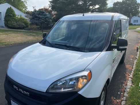 Used 2021 RAM ProMaster City Tradesman FWD image 2
