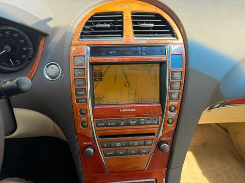 Used 2010 Lexus ES 350 image 22