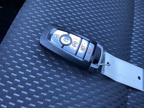 Certified 2025 Ford Escape ST-Line image 33