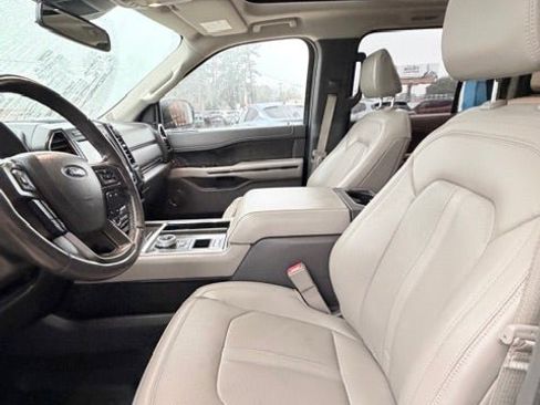 Used 2021 Ford Expedition Max Limited image 14