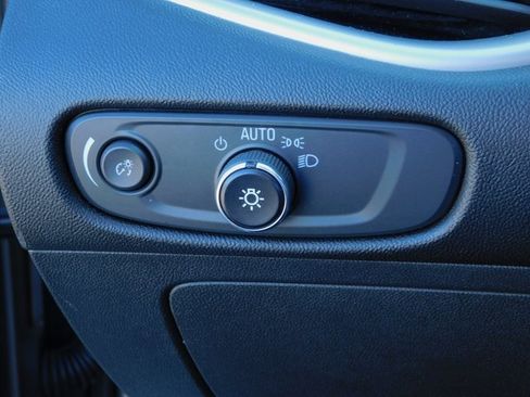 Used 2023 Chevrolet Malibu LT image 32