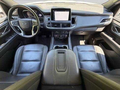 Used 2023 Chevrolet Tahoe Z71 w/ Luxury Package AWD/4WD image 15