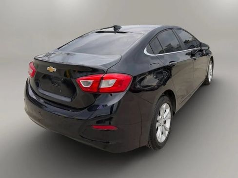 Used 2019 Chevrolet Cruze LT w/ LT Fleet Convenience Package FWD image 7