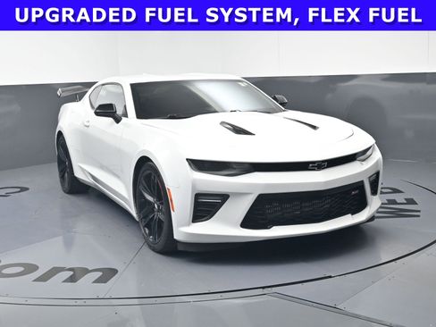 Used 2018 Chevrolet Camaro SS w/ Redline Edition RWD image 3