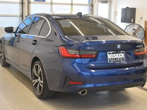 Used 2019 BMW 330i xDrive Sedan w/ Convenience Package AWD/4WD image 10