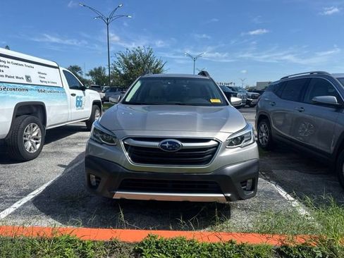 Used 2020 Subaru Outback Limited AWD/4WD image 2