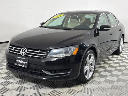 Used 2015 Volkswagen Passat TDI SE image 9