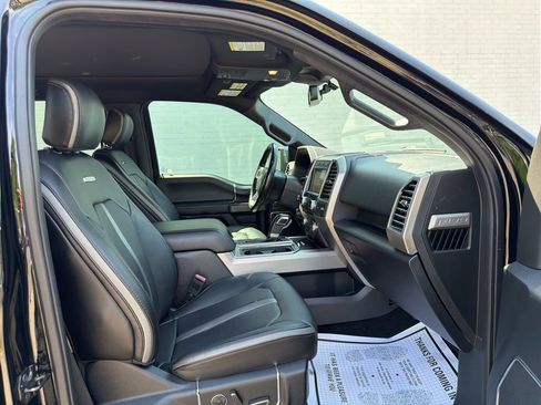 Used 2018 Ford F150 Platinum w/ Equipment Group 701A Luxury AWD/4WD image 12
