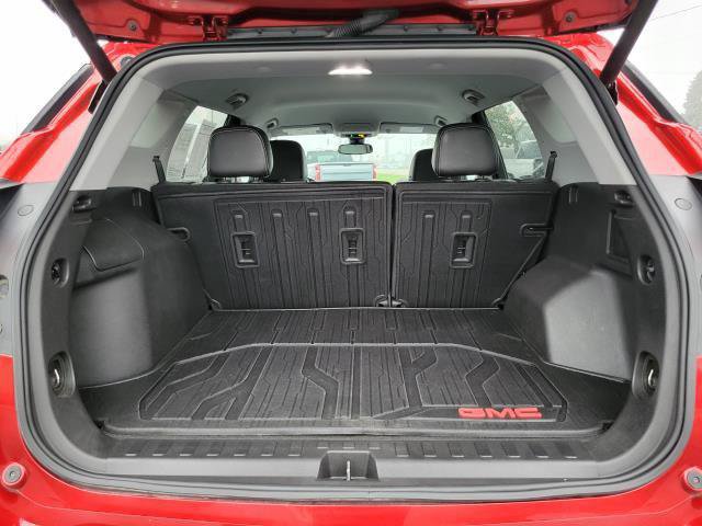 Used 2023 GMC Terrain SLT w/ Infotainment Package II AWD/4WD image 30