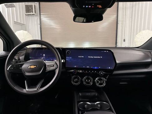 Used 2025 Chevrolet Blazer EV LT FWD image 36