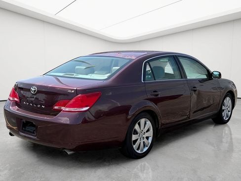 Used 2006 Toyota Avalon XLS FWD image 8