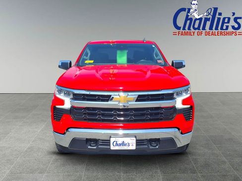 Used 2023 Chevrolet Silverado 1500 LT AWD/4WD image 2