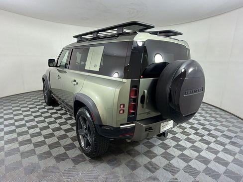 Used 2022 Land Rover Defender 110 X-Dynamic HSE AWD/4WD image 3