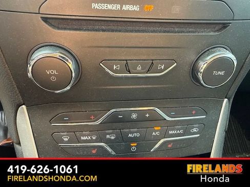 Used 2018 Ford Edge SEL w/ Equipment Group 201A FWD image 19